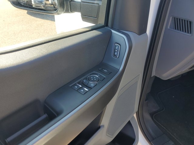 2025 Ford F-350 Super Duty XLT - Photo 45