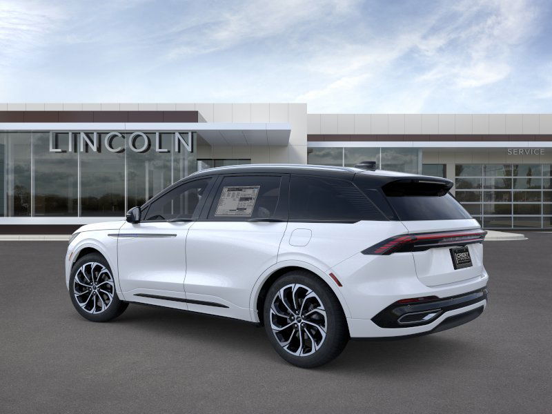 2025 Lincoln Nautilus Reserve photo 4