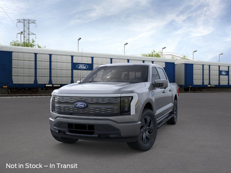 2025 Ford F-150 Lightning Lariat 2
