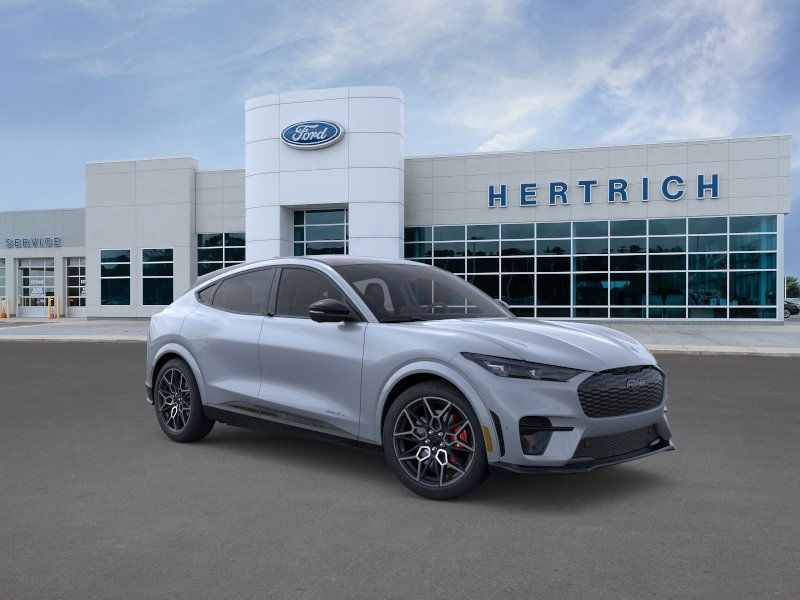 2025 Ford Mustang Mach-E GT - Photo 25
