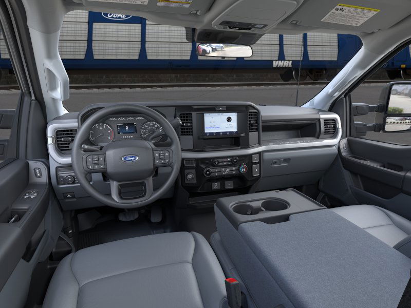 2025 Ford F-250 XL photo 5