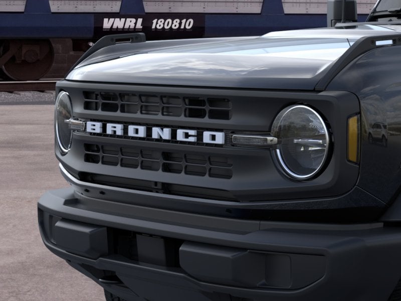 2026 Ford Bronco Base SUV