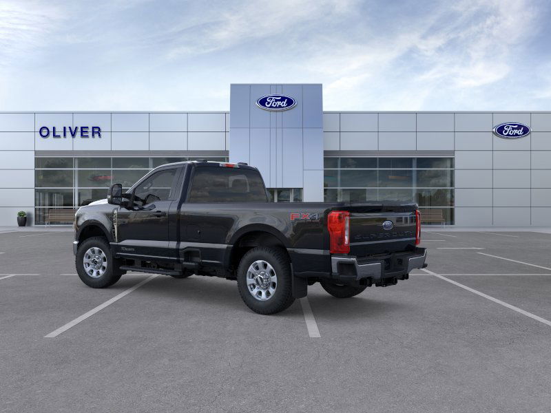 2025 Ford F-350 XLT photo 4
