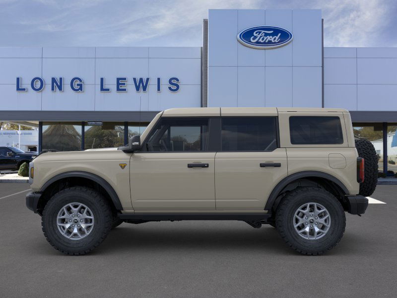 2025 Ford Bronco Badlands photo 3