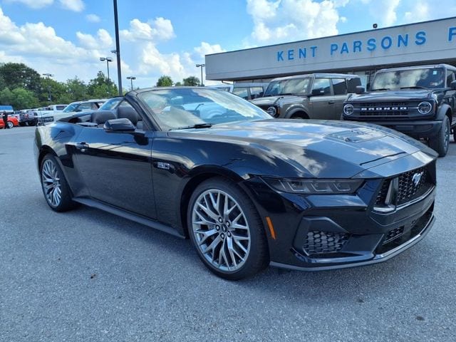 2025 Ford Mustang GT Premium Convertible - Photo 14