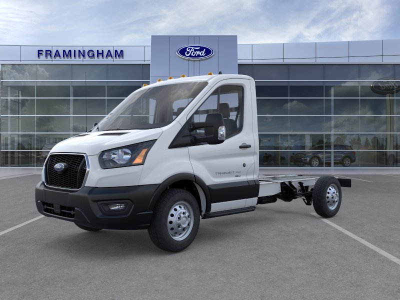 Oxford White 2025 Ford Transit Chassis 350 156 Cutaway AWD Van All-Wheel Drive