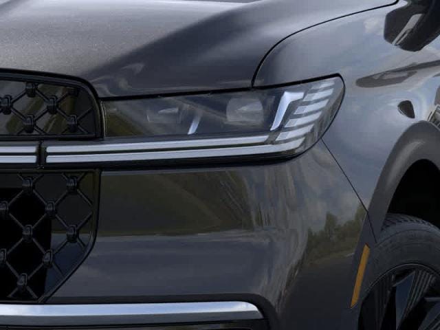 Thumbnail: 2025 Lincoln Navigator L - 41