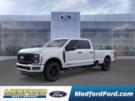 2025 Ford F-350 Truck Crew Cab