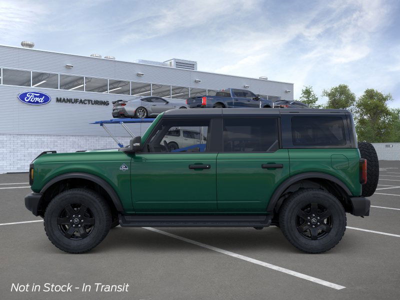 2025 Ford Bronco Outer Banks photo 5