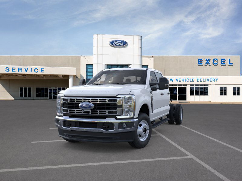 2026 Ford F-350 photo 2