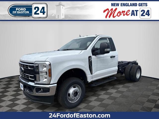 2026 Ford F-350 Super Duty Chassis Cab XL - Photo 13