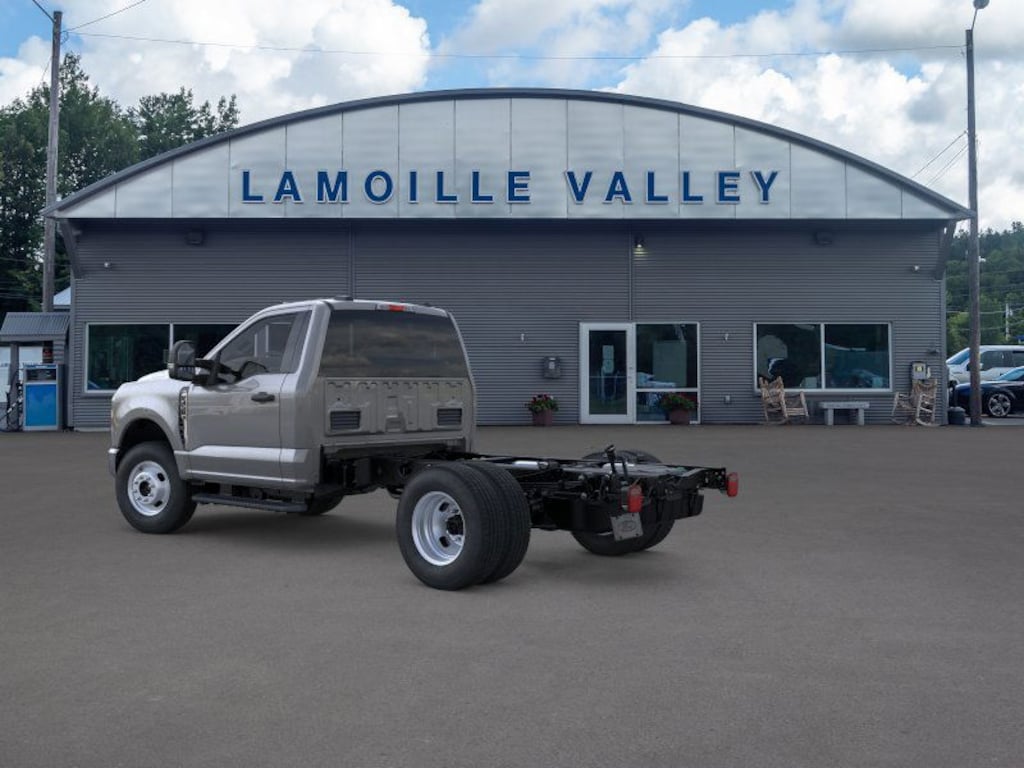 New 2026 Ford F-350SD XL Chassis