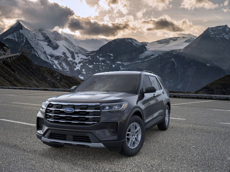 2026 Ford Explorer photo 2