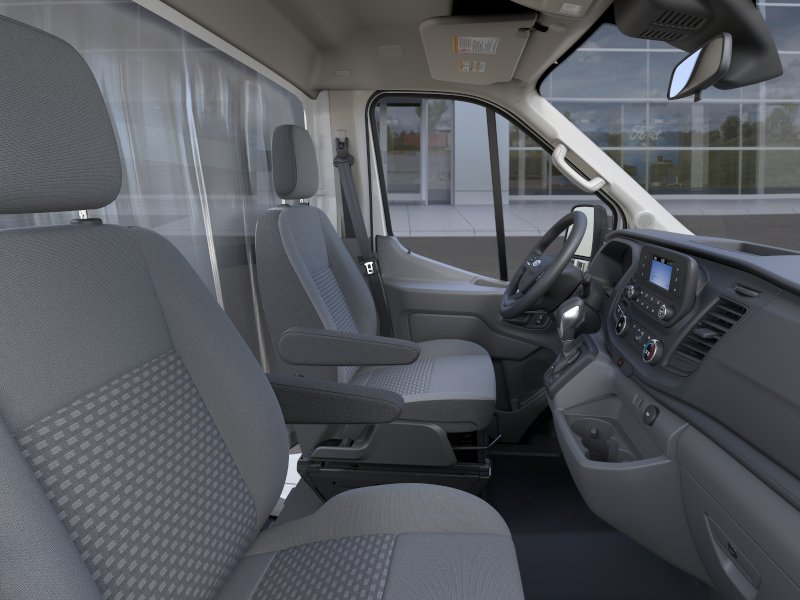 2025 Ford Transit Cutaway Base - Photo 32