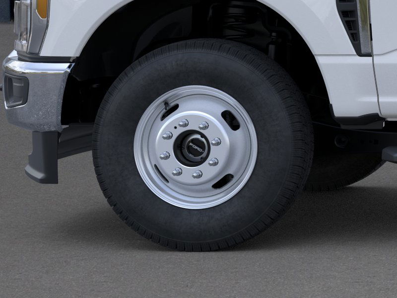 2025 Ford F-350 Super Duty Chassis Cab XL - Photo 19