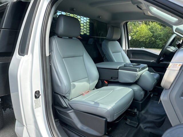 2024 Ford F-450 Super Duty Chassis Cab XL - Photo 54