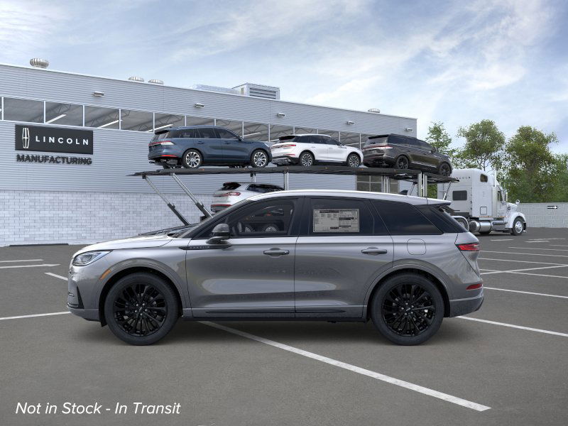 2025 Lincoln Corsair Premiere photo 3