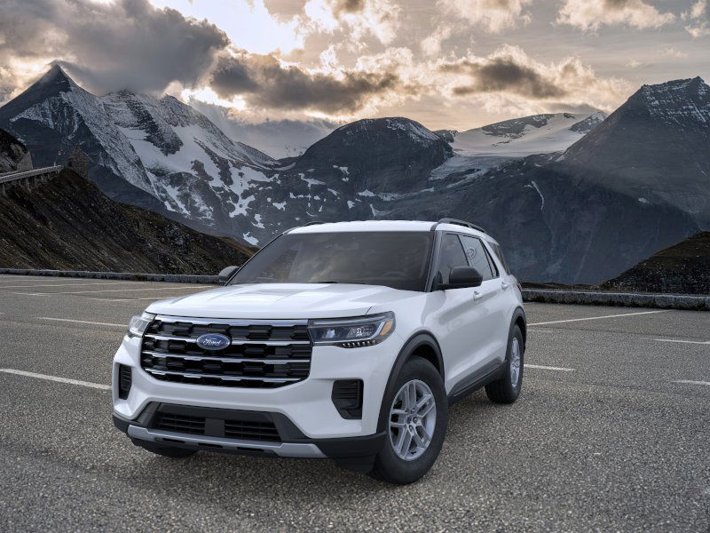 2026 Ford Explorer photo 2