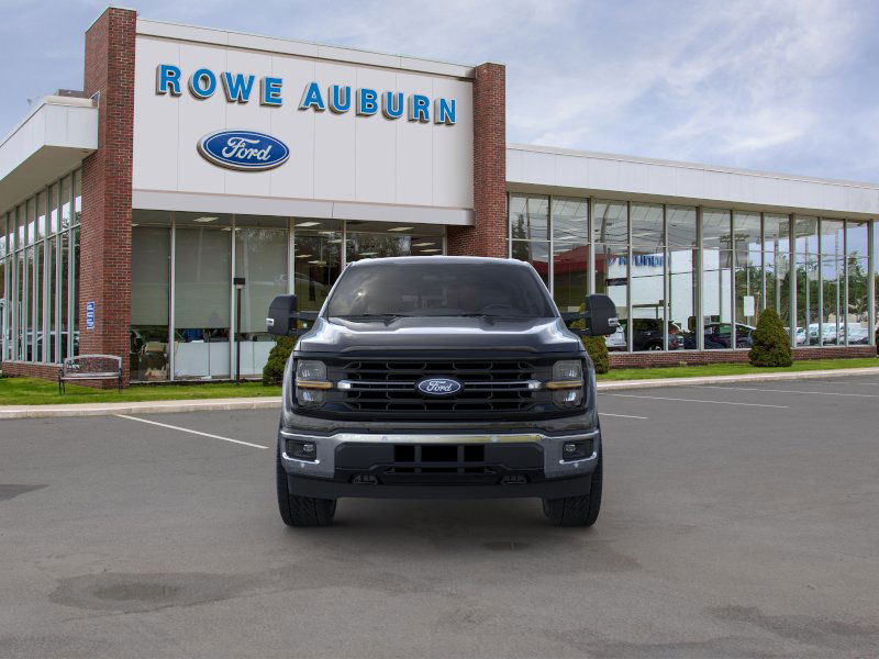 2024 Ford F-150 XLT photo 2