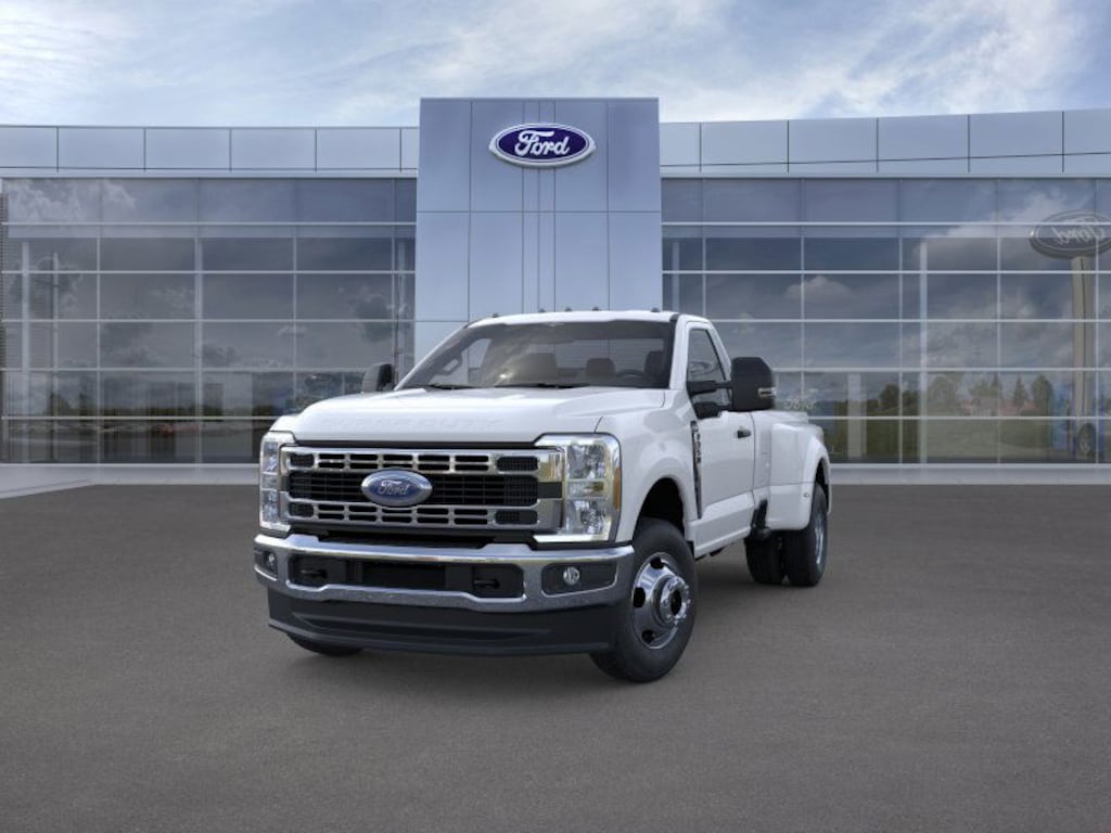New 2026 Ford Super Duty F-350 XLT TRUCK