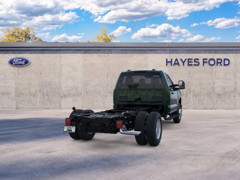 2025 Ford F-350 Super Duty Chassis Cab XL - Photo 8