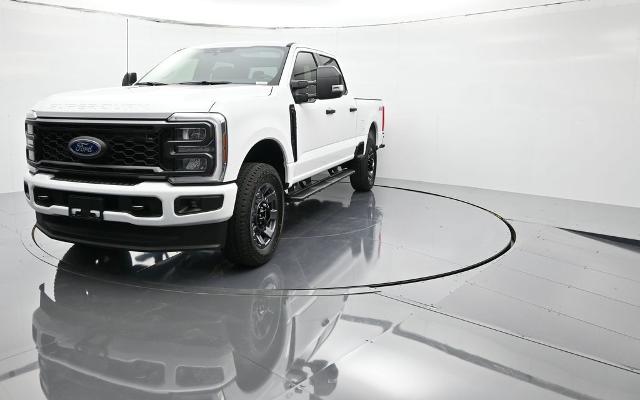 2026 Ford F-350 Super Duty Chassis Cab XL - Photo 56