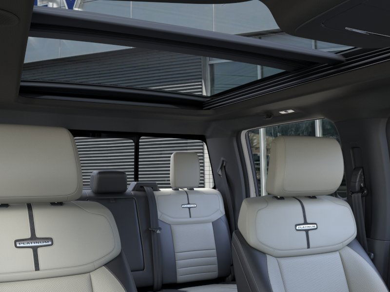 2025 Ford F-150 Lightning Platinum - Photo 44