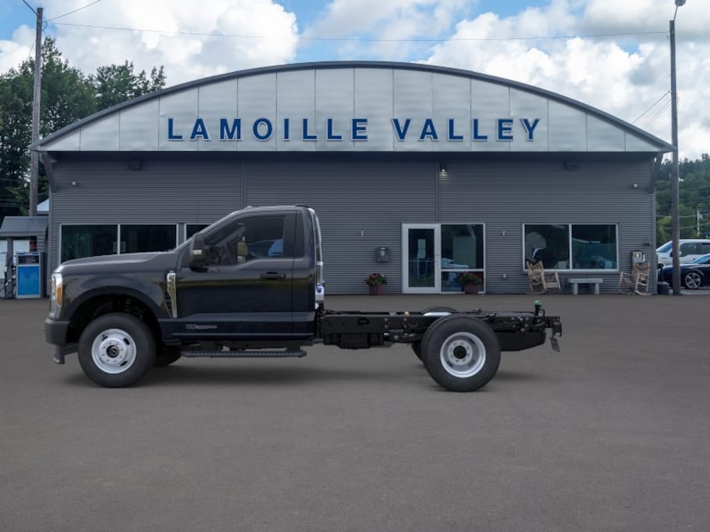 New 2026 Ford F-350SD XL Chassis
