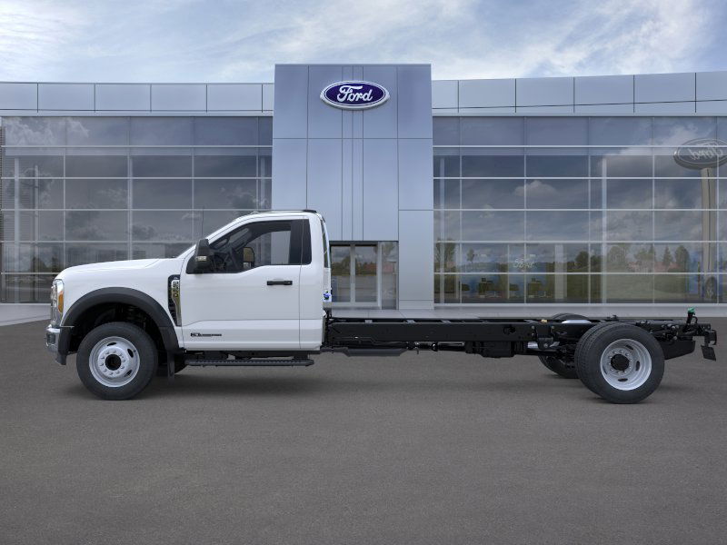 2025 Ford F-550 XL photo 4