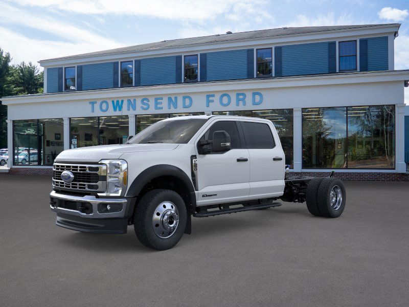 2026 Ford F-550 Super Duty Chassis Cab XLT's photo