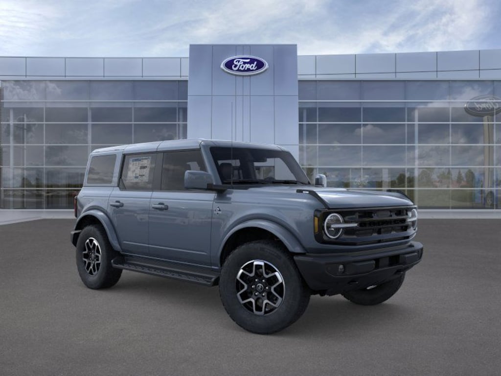New 2025 Ford Bronco Outer Banks SUV