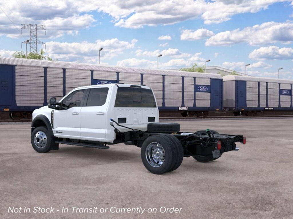 New 2026 Ford Chassis Cab F-450® Lariat® TRUCK