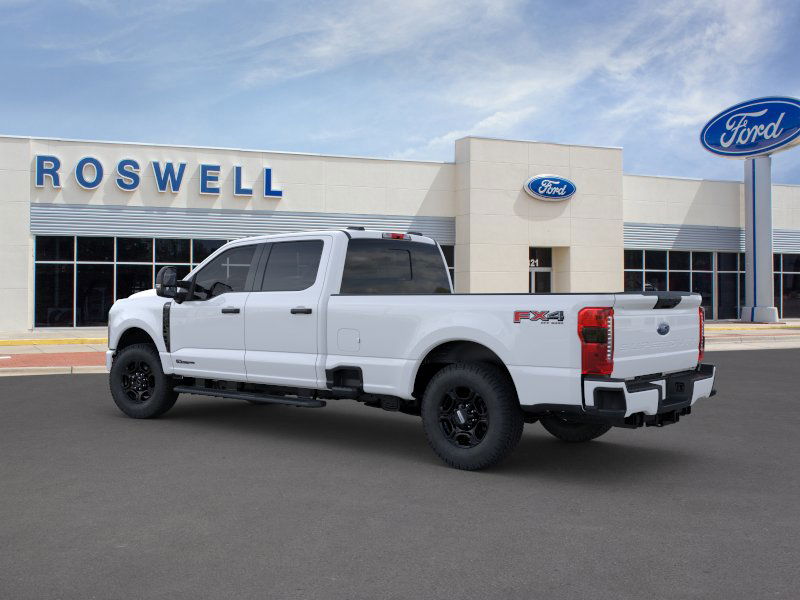 2025 Ford F-350 photo 4