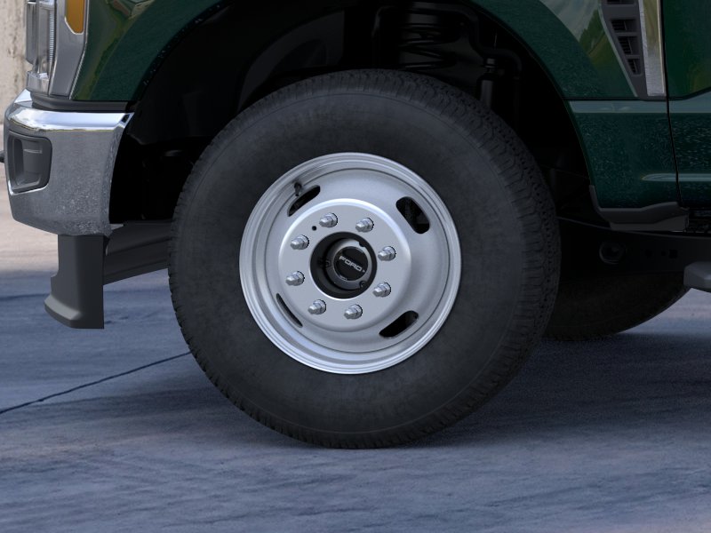 2025 Ford F-350 Super Duty Chassis Cab XL - Photo 19