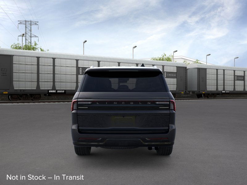 Thumbnail: 2025 Lincoln Navigator - 28