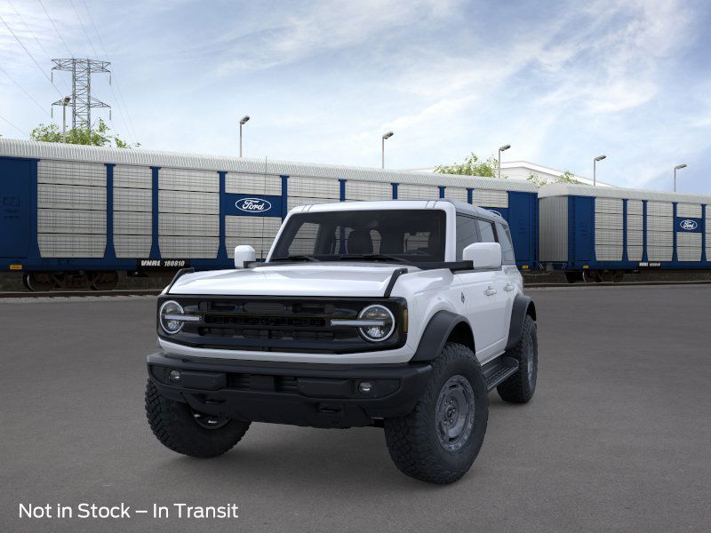 2025 Ford Bronco Outer Banks photo 2