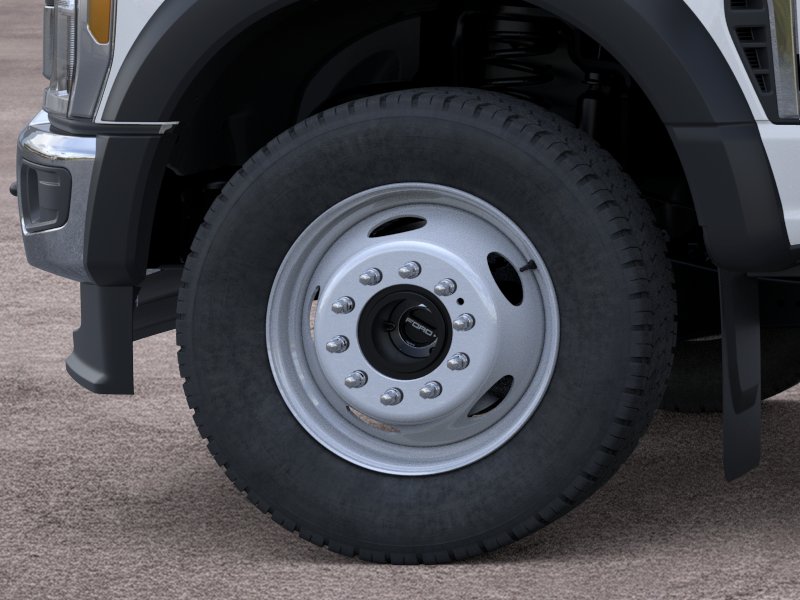 2025 Ford F-550 Super Duty Chassis Cab XL - Photo 44