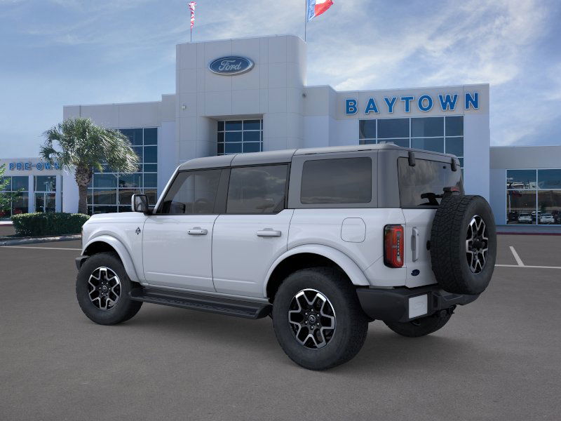 2025 Ford Bronco Outer Banks photo 4