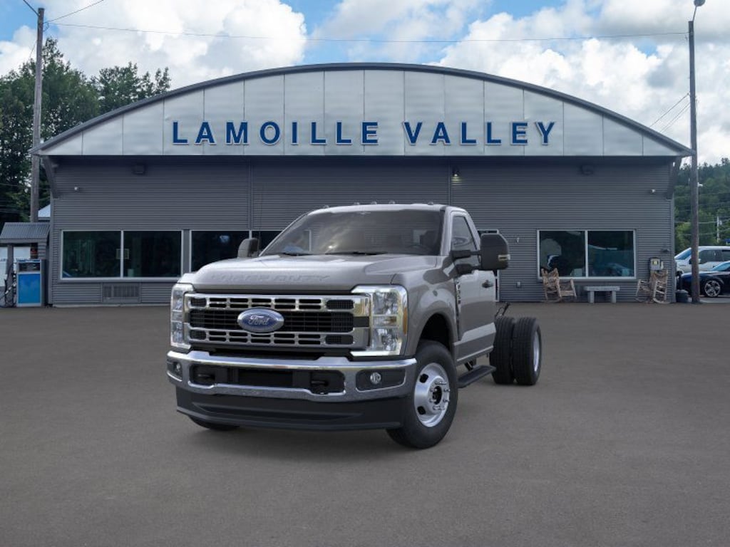New 2026 Ford F-350SD XL Chassis