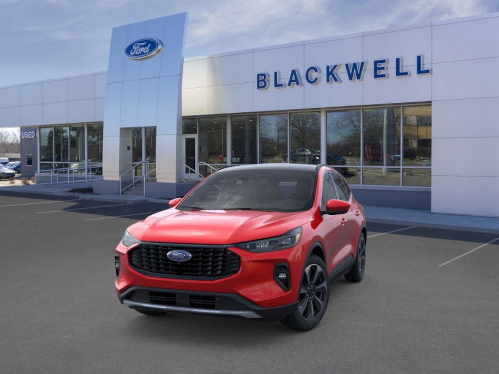 New 2024 Ford Escape Platinum SUV