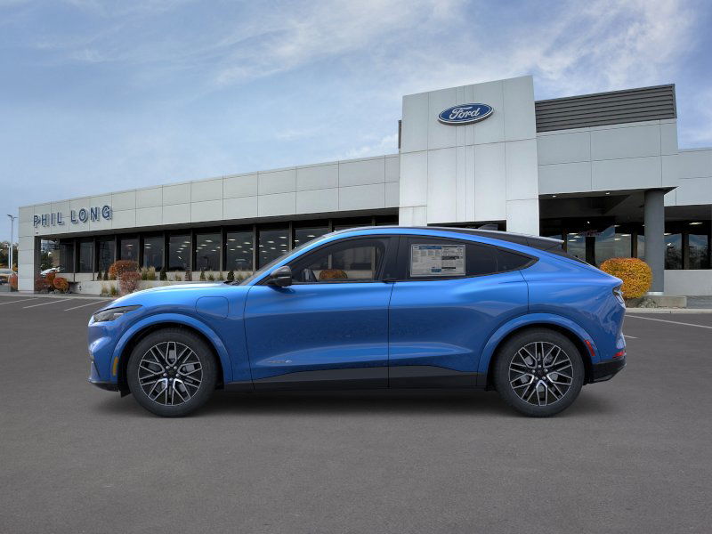 2025 Ford Mustang Mach-E Premium photo 3