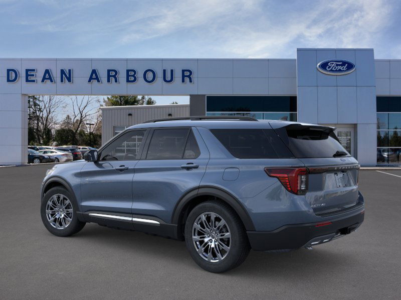 2025 Ford Explorer photo 3