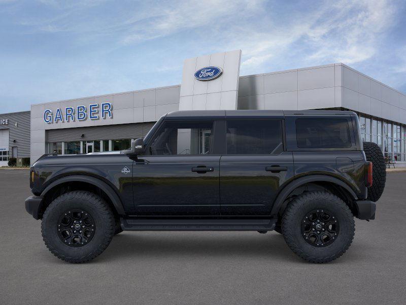 2025 Ford Bronco Outer Banks photo 3