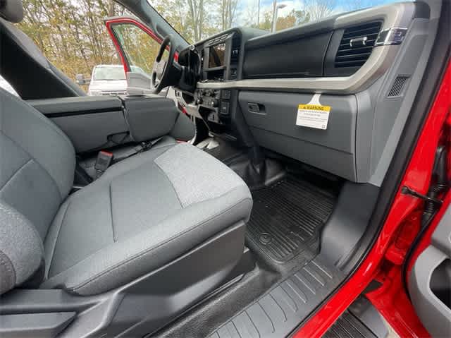 Thumbnail: 2024 Ford Econoline - 46