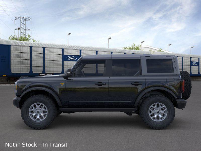 2025 Ford Bronco Badlands photo 3