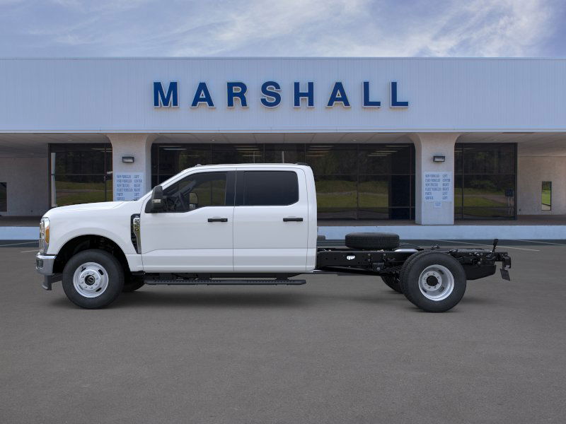 2026 Ford F-350 XL photo 2