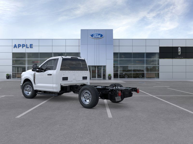 2025 Ford F-350 Super Duty Chassis Cab XL - Photo 26