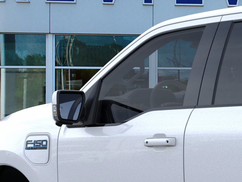 2025 Ford F-150 Lightning Lariat photo 25