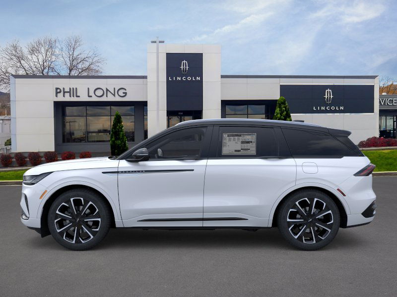 2026 Lincoln Nautilus Reserve photo 3