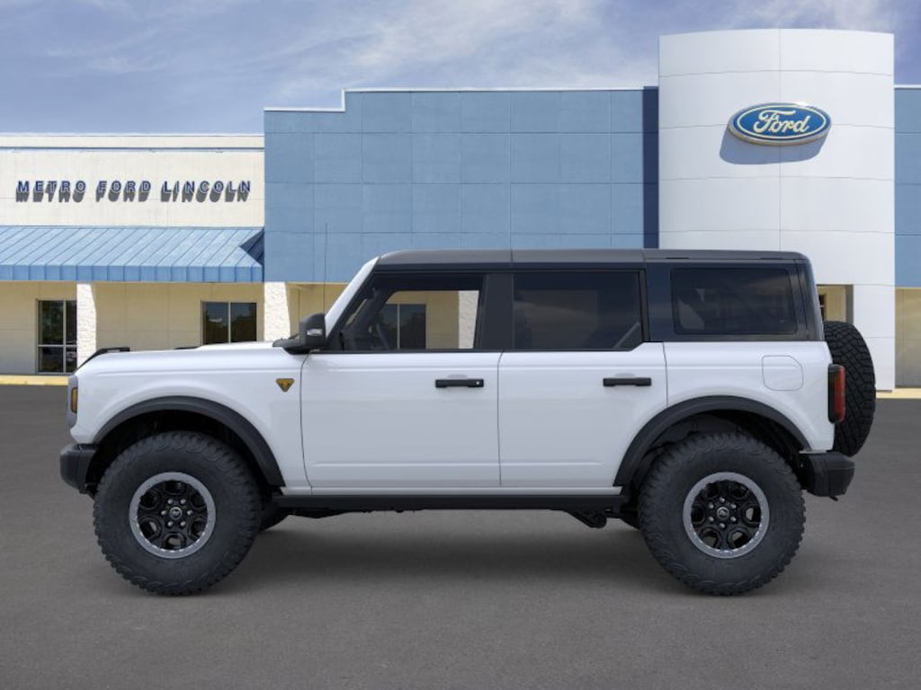 New 2025 Ford Bronco Badlands SUV